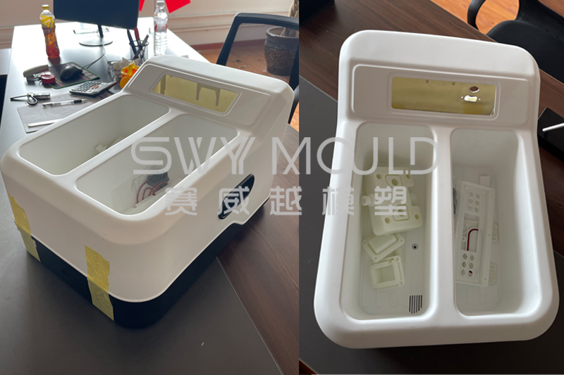 Muestra plástica del cubo del baño del pie de la impresión 3D enviada a SWY cliente
